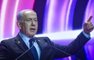 Netanyahu: Em nahêlin artêşa Sûriyeyê derbasî başûrê Şamê bibe