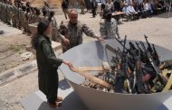 PKK silahlarını törenle yaktı