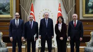 Türkler Kürt ve Alevilerle barışıyorlar