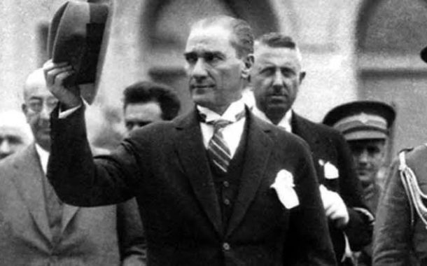 Yalanın destesi beş para